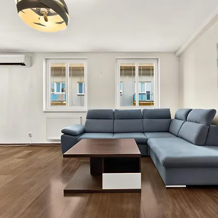 شقة Homely With Balcony - Ba